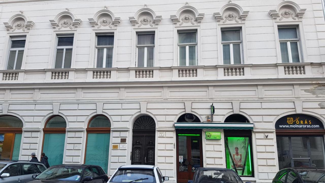 Boutique Ii. Apartment Eger Exterior foto